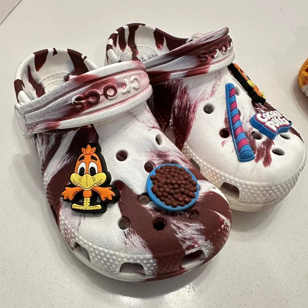 Crocs Kids C9 General Mills Cereal Clogs Cocoa Puffs Honey Nut Cheerios Bundle